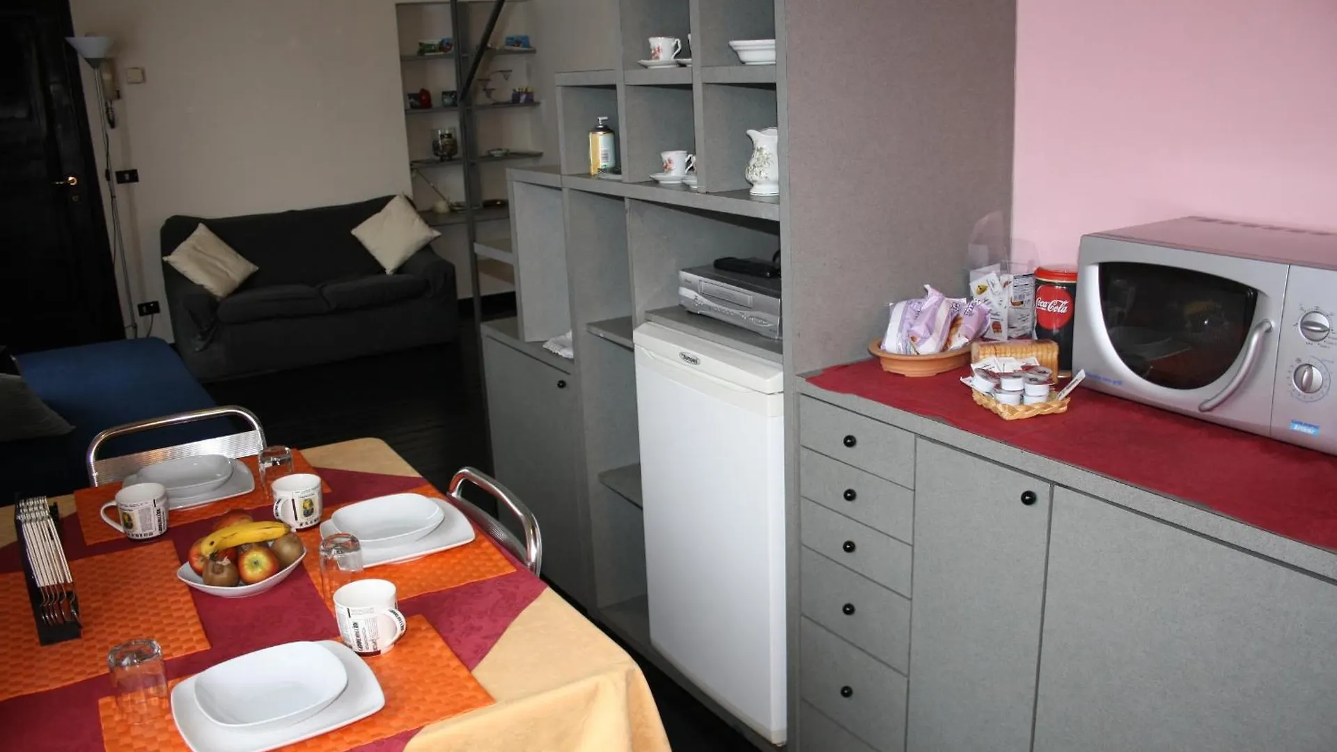 Apartment Romeo And Juliet Apartaments Bergamo Italy
