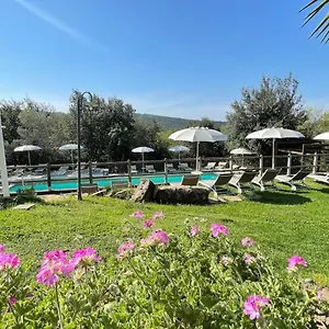 E Glamping Serraiola Alta Landhuis Frassine
